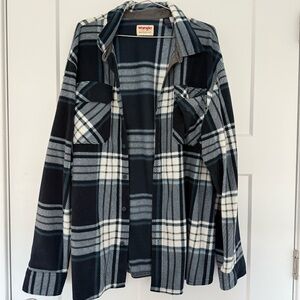 Men’s Navy and White Wrangler Flannel